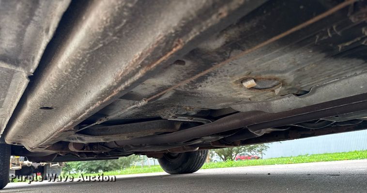 image for item EM2127 1995 Cadillac Fleetwood limousine