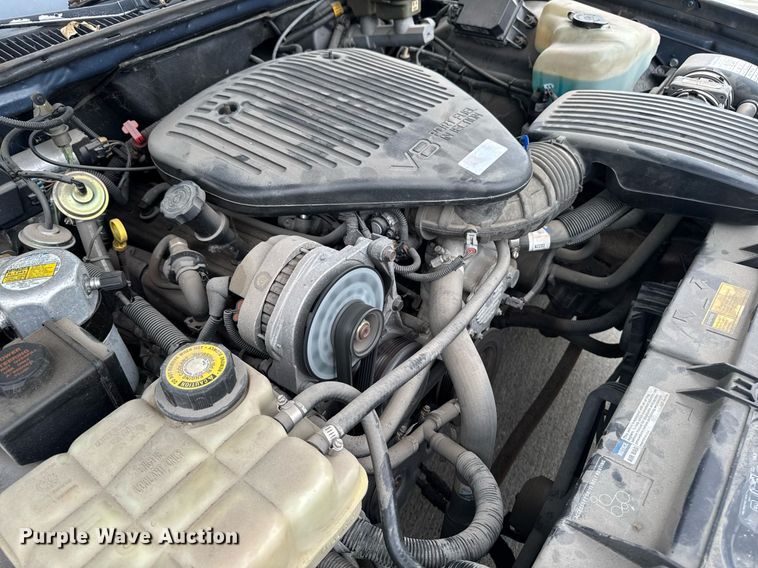 image for item EM2127 1995 Cadillac Fleetwood limousine