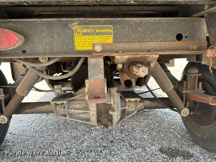 image for item EM2137 1988 Cushman Turf-Truckster utility vehicle