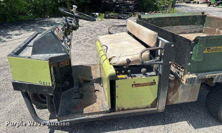 image for item EM2137 1988 Cushman Turf-Truckster utility vehicle