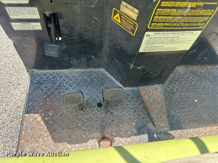 image for item EM2137 1988 Cushman Turf-Truckster utility vehicle