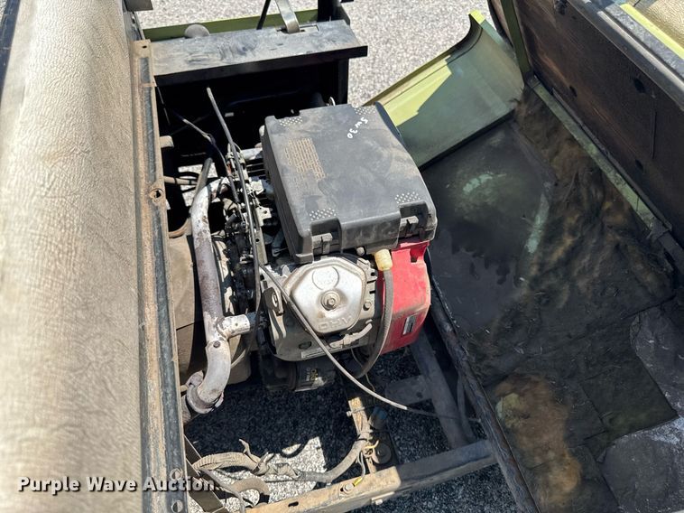 image for item EM2137 1988 Cushman Turf-Truckster utility vehicle