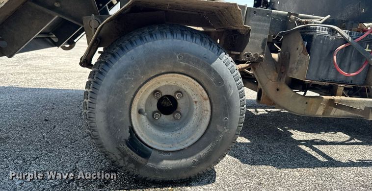 image for item EM2137 1988 Cushman Turf-Truckster utility vehicle