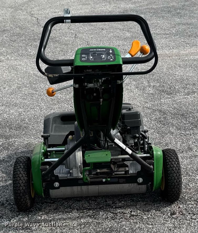 image for item EM2138 2020 John Deere 220SL greens mower