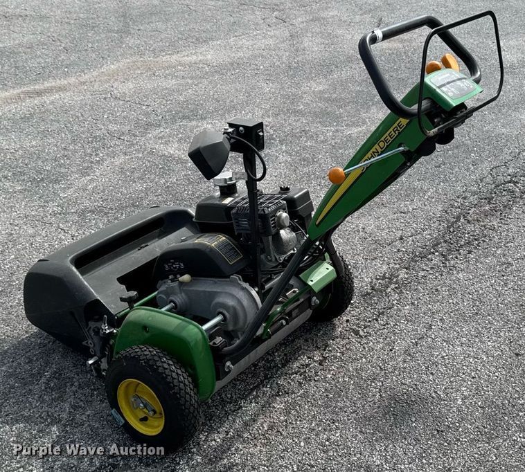 image for item EM2138 2020 John Deere 220SL greens mower