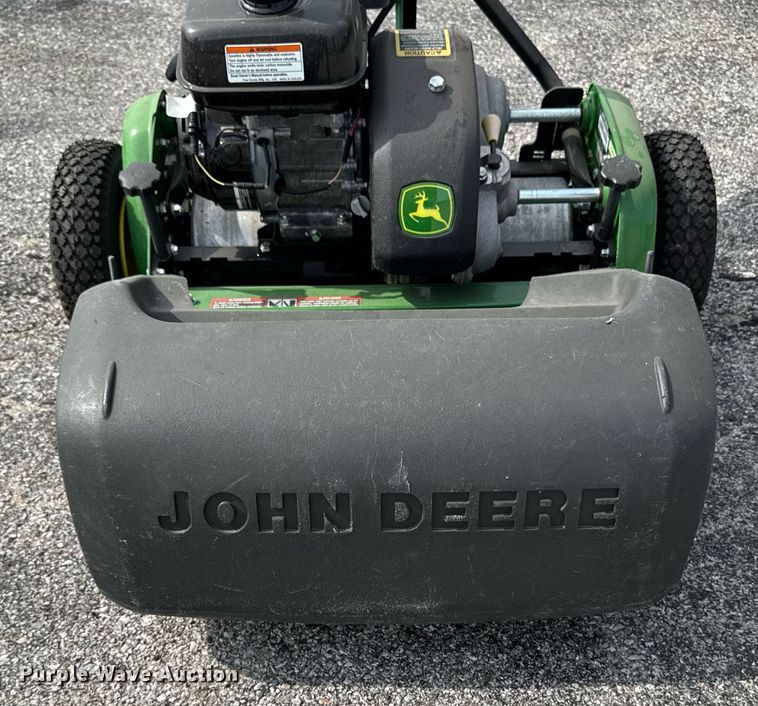 image for item EM2138 2020 John Deere 220SL greens mower