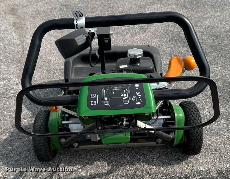 image for item EM2139 2020 John Deere 220 SL greens mower