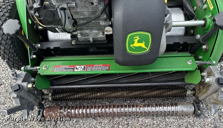 image for item EM2140 2020 John Deere 220 SL greens mower