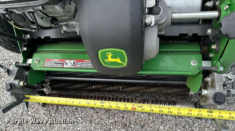 image for item EM2140 2020 John Deere 220 SL greens mower