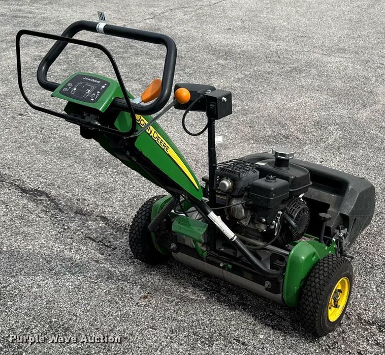 image for item EM2141 2020 John Deere 220 SL greens mower