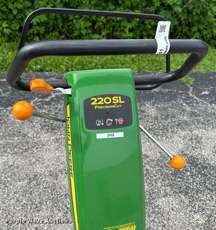 image for item EM2141 2020 John Deere 220 SL greens mower