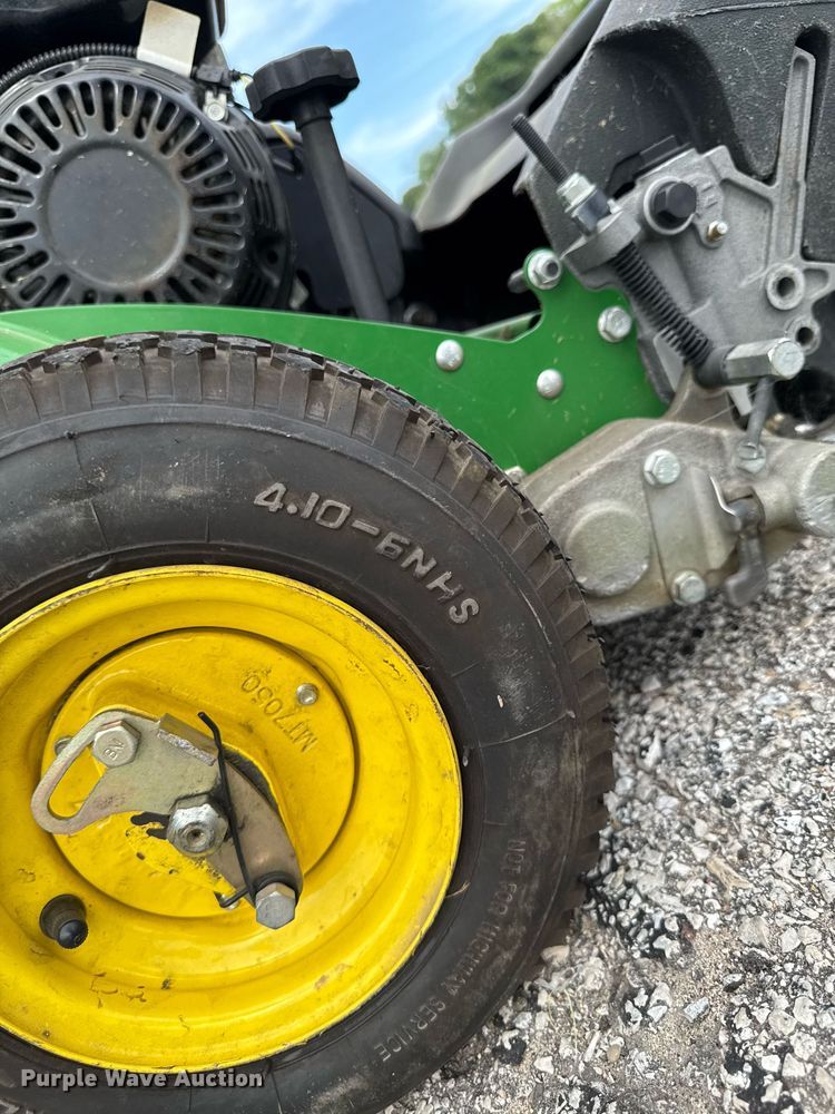 image for item EM2141 2020 John Deere 220 SL greens mower