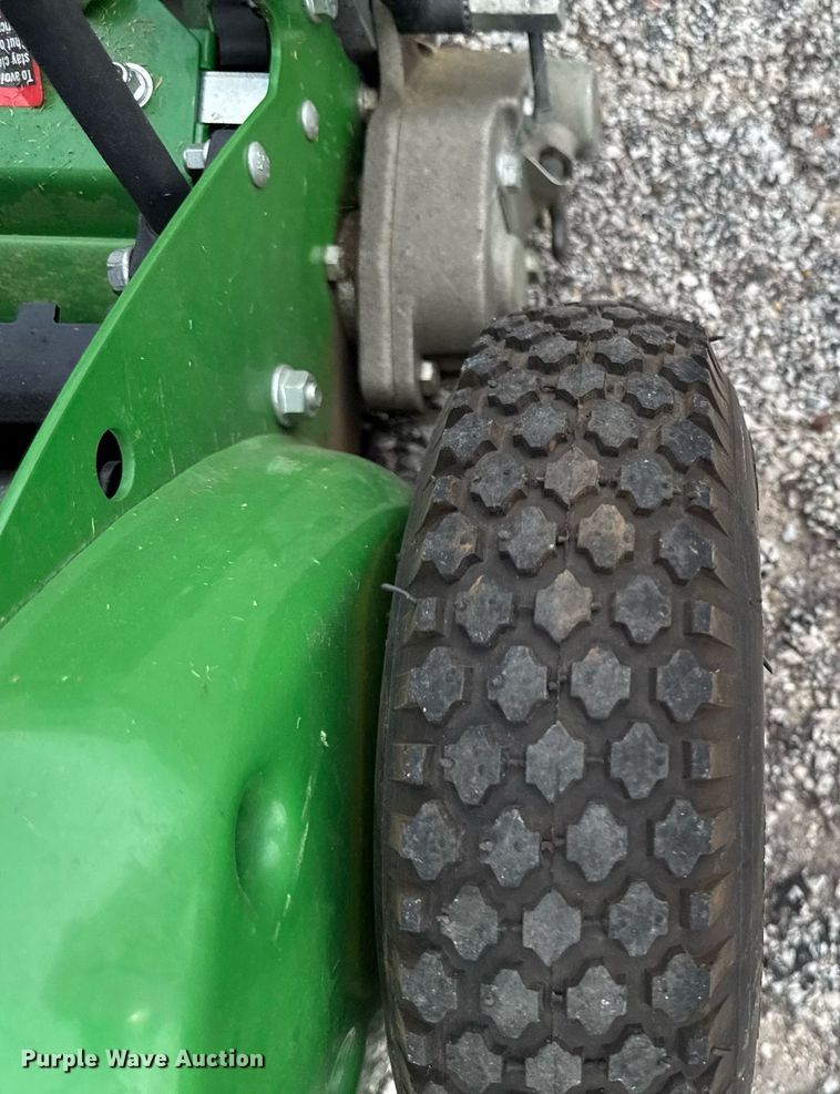 image for item EM2141 2020 John Deere 220 SL greens mower