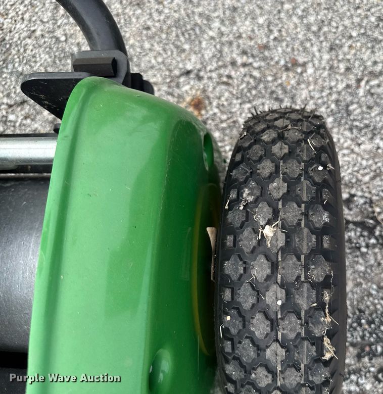 image for item EM2141 2020 John Deere 220 SL greens mower