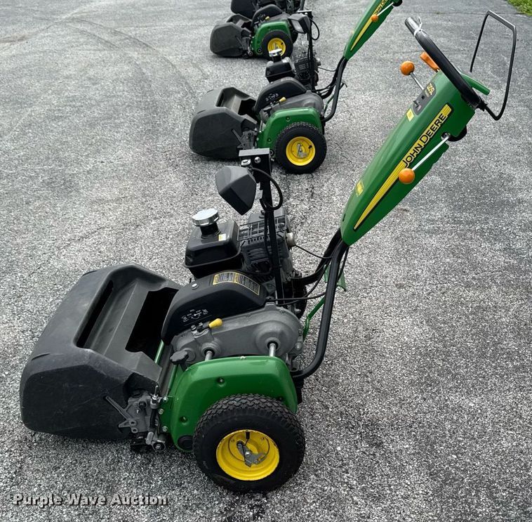 image for item EM2142 2020 John Deere 220 SL greens mower