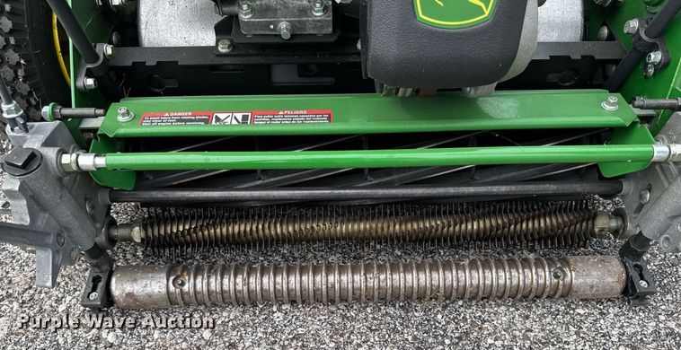 image for item EM2142 2020 John Deere 220 SL greens mower