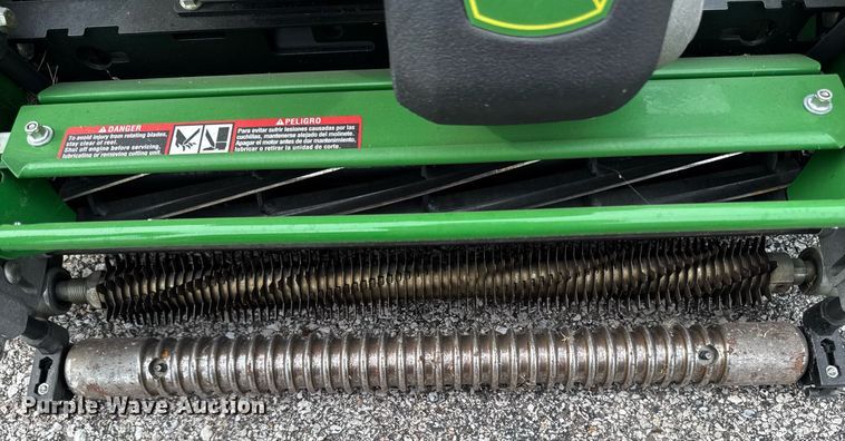 image for item EM2142 2020 John Deere 220 SL greens mower