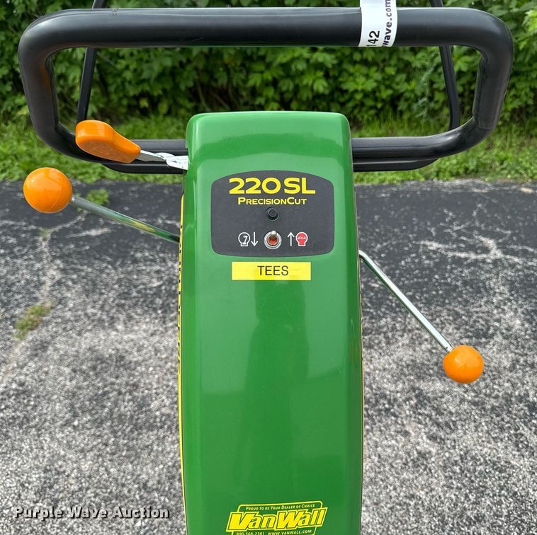 image for item EM2142 2020 John Deere 220 SL greens mower