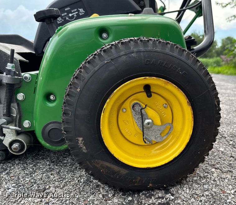 image for item EM2142 2020 John Deere 220 SL greens mower