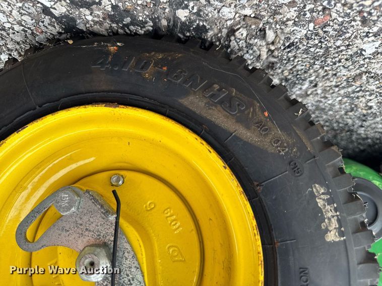 image for item EM2142 2020 John Deere 220 SL greens mower