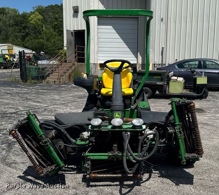 image for item EM2143 John Deere 7700 reel mower