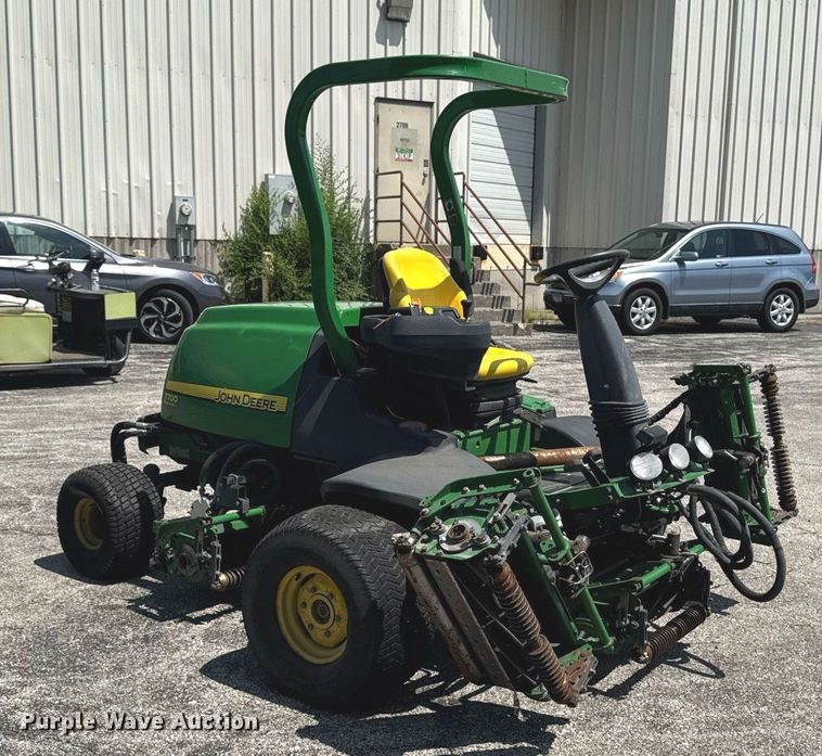 image for item EM2143 John Deere 7700 reel mower