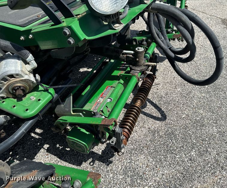 image for item EM2143 John Deere 7700 reel mower