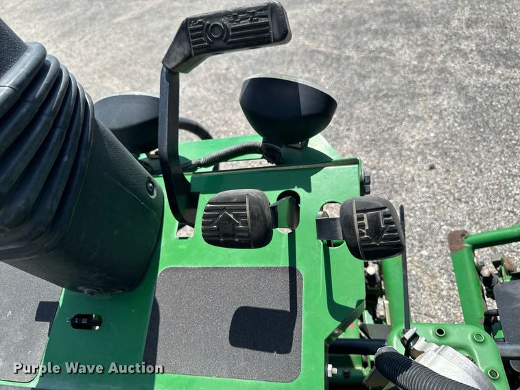 image for item EM2143 John Deere 7700 reel mower