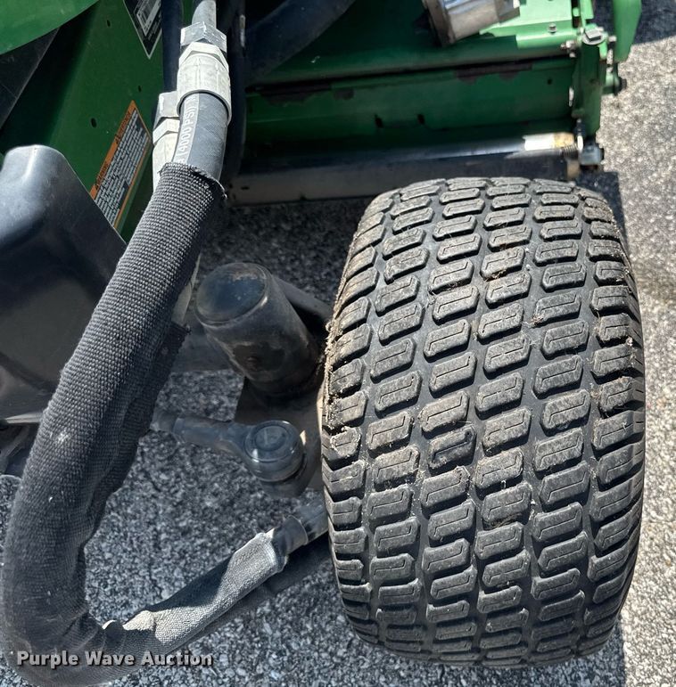 image for item EM2143 John Deere 7700 reel mower