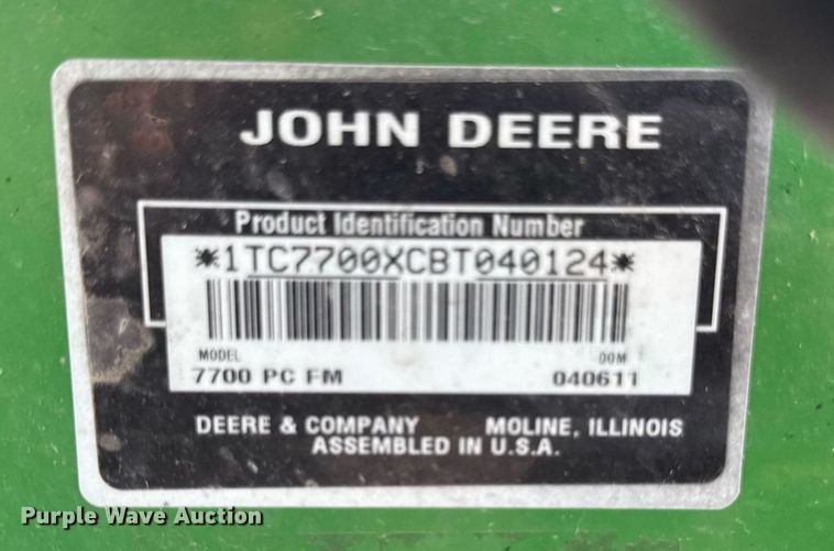 image for item EM2143 John Deere 7700 reel mower