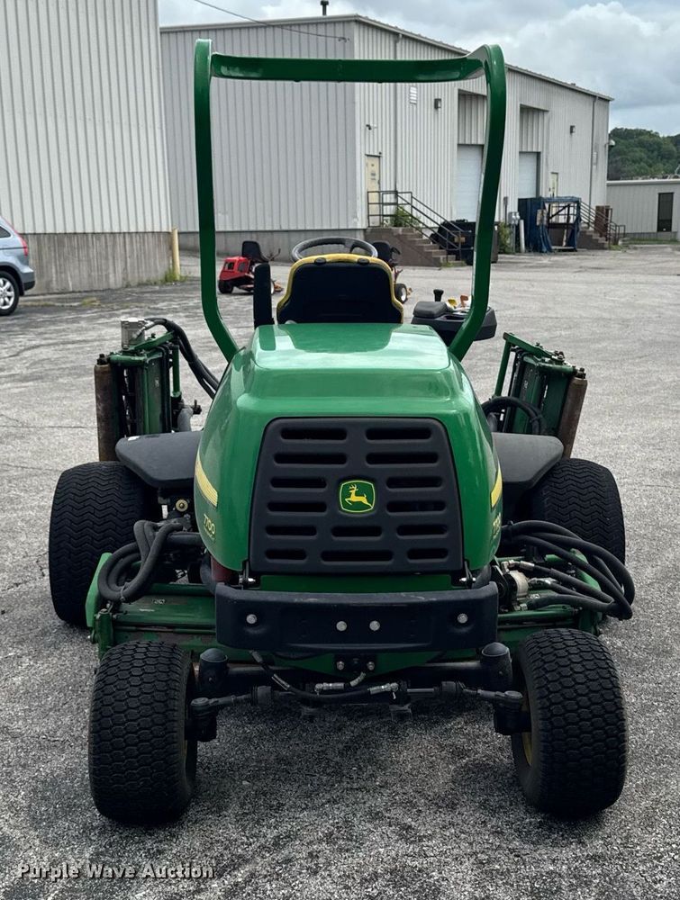 image for item EM2144 John Deere 7700 Precision Cut reel mower
