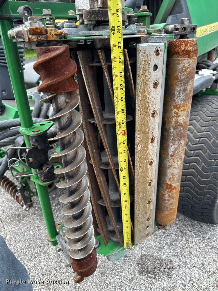 image for item EM2144 John Deere 7700 Precision Cut reel mower