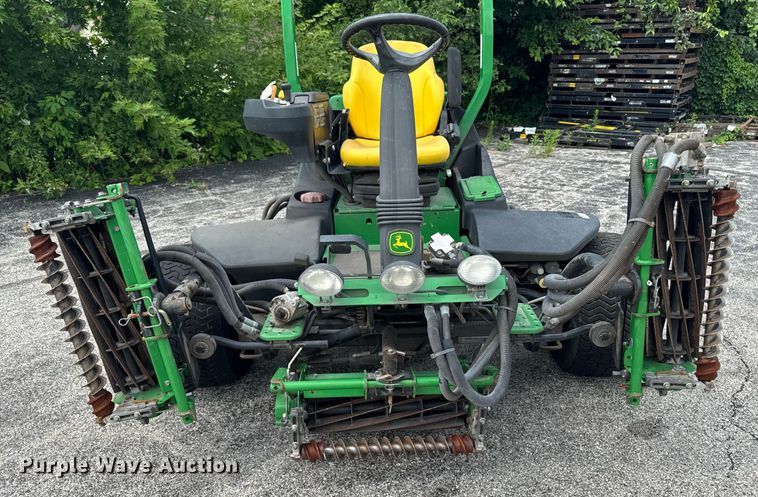 image for item EM2144 John Deere 7700 Precision Cut reel mower