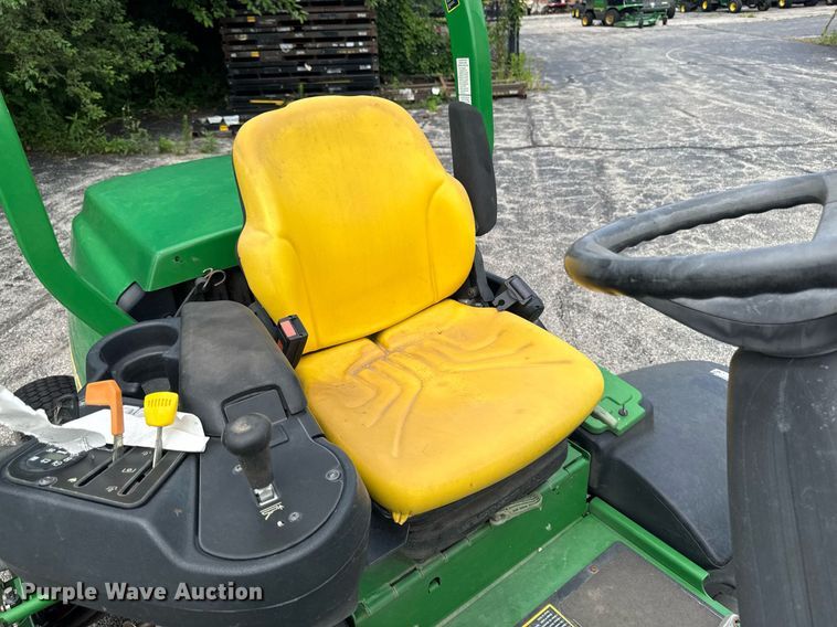 image for item EM2144 John Deere 7700 Precision Cut reel mower