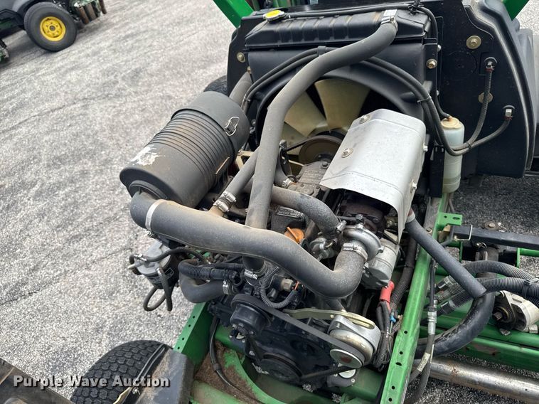 image for item EM2144 John Deere 7700 Precision Cut reel mower