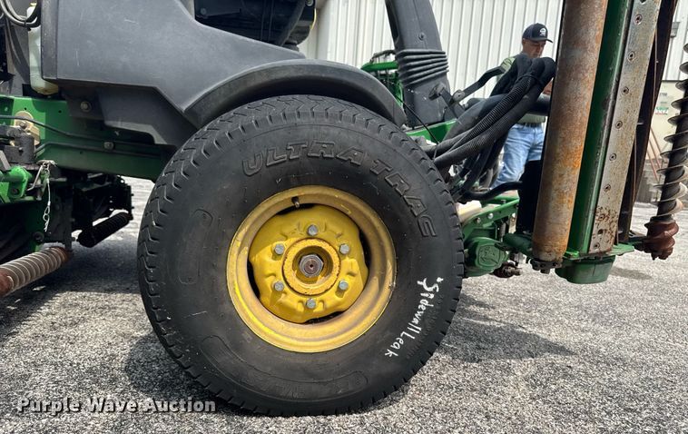 image for item EM2144 John Deere 7700 Precision Cut reel mower