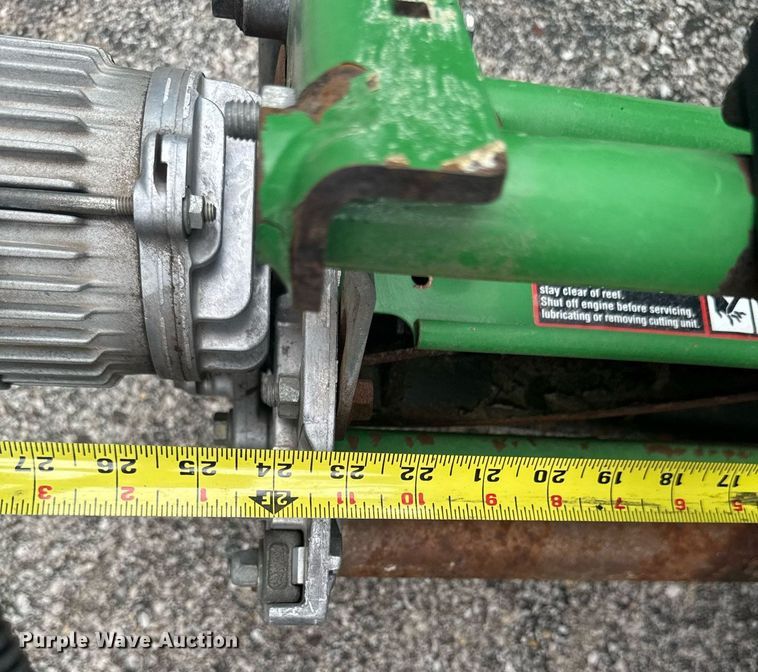 image for item EM2145 John Deere 7500 E-Cut Hybrid reel mower