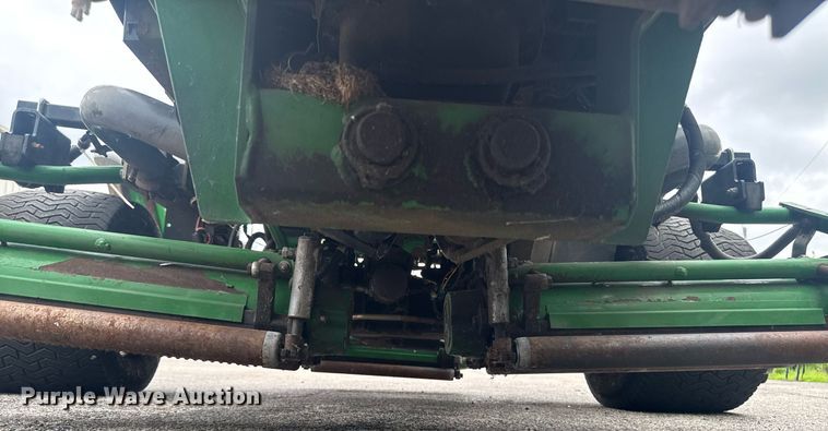 image for item EM2145 John Deere 7500 E-Cut Hybrid reel mower