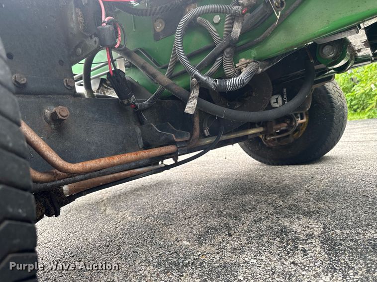 image for item EM2145 John Deere 7500 E-Cut Hybrid reel mower