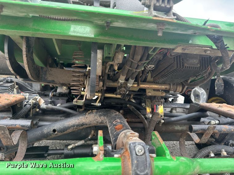 image for item EM2145 John Deere 7500 E-Cut Hybrid reel mower