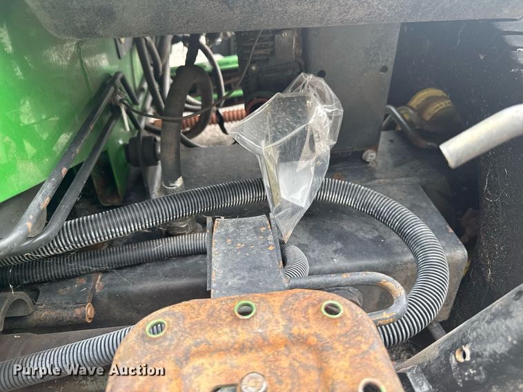 image for item EM2145 John Deere 7500 E-Cut Hybrid reel mower