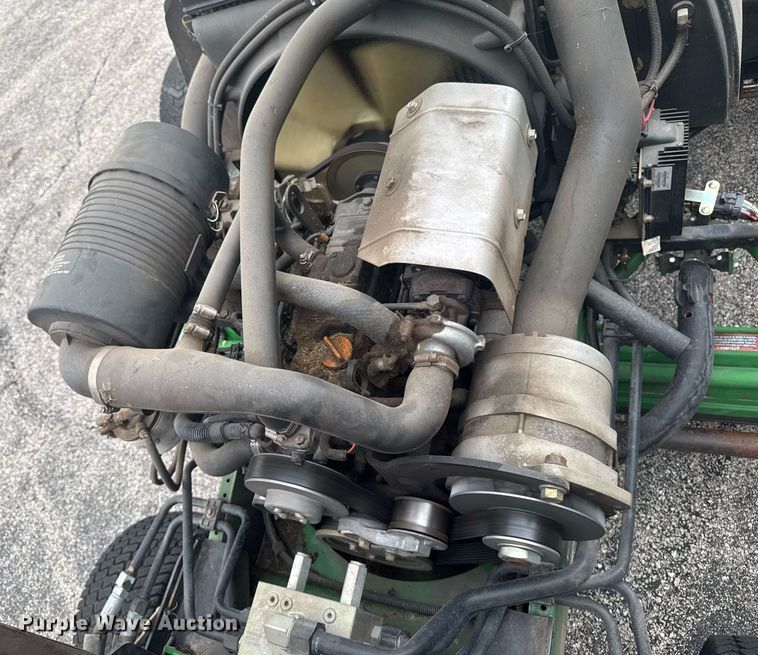 image for item EM2145 John Deere 7500 E-Cut Hybrid reel mower