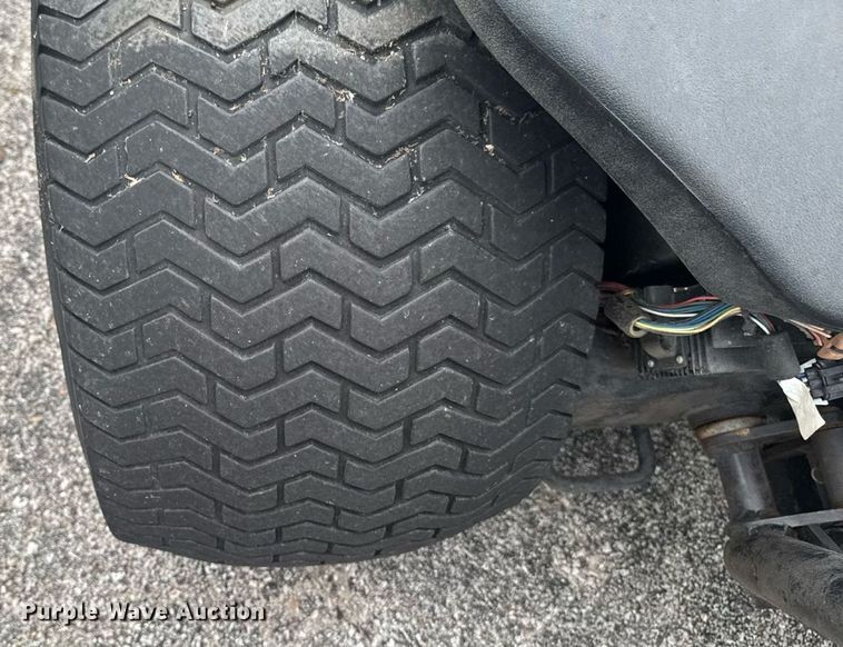 image for item EM2145 John Deere 7500 E-Cut Hybrid reel mower