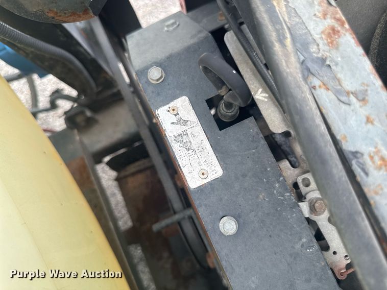 image for item EM2148 2018 Toro Multi Pro 1100 turf sprayer