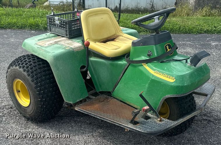 image for item EM2149 John Deere 1200A bunker rake
