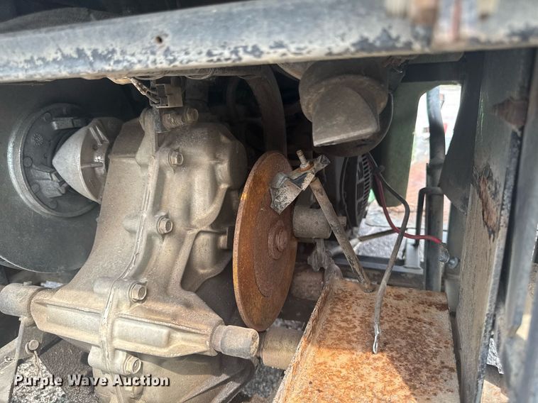 image for item EM2149 John Deere 1200A bunker rake