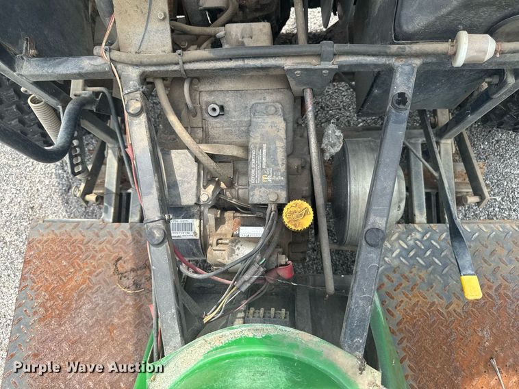 image for item EM2149 John Deere 1200A bunker rake