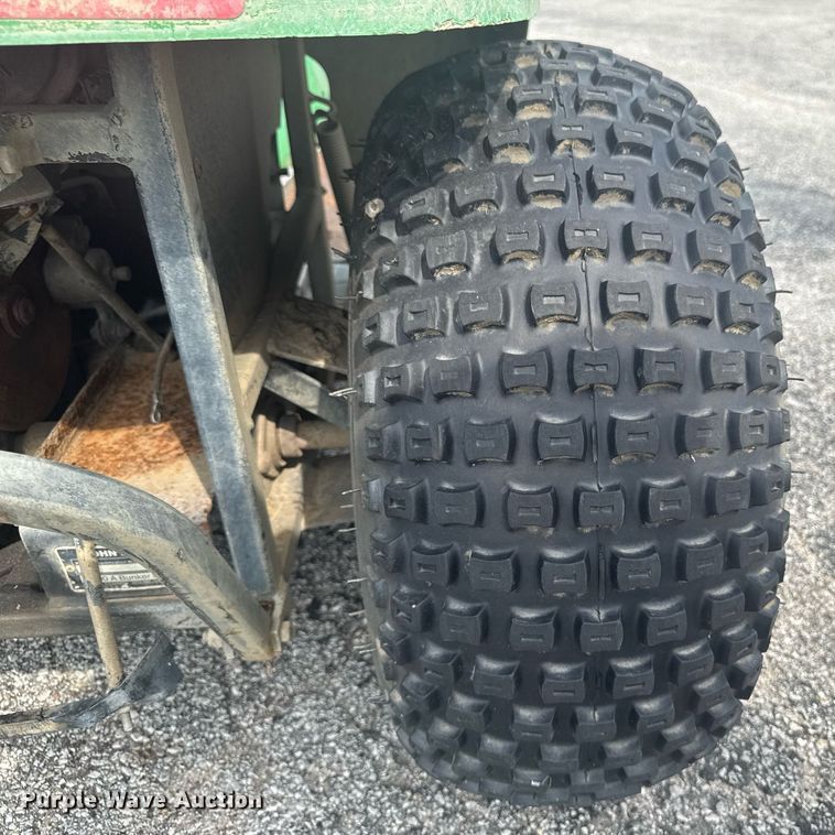 image for item EM2149 John Deere 1200A bunker rake