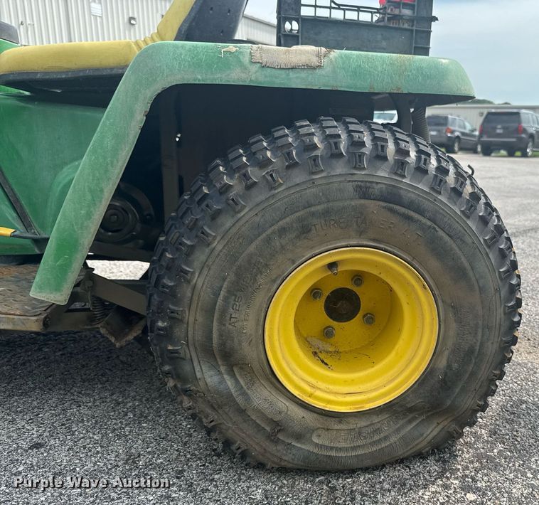 image for item EM2149 John Deere 1200A bunker rake