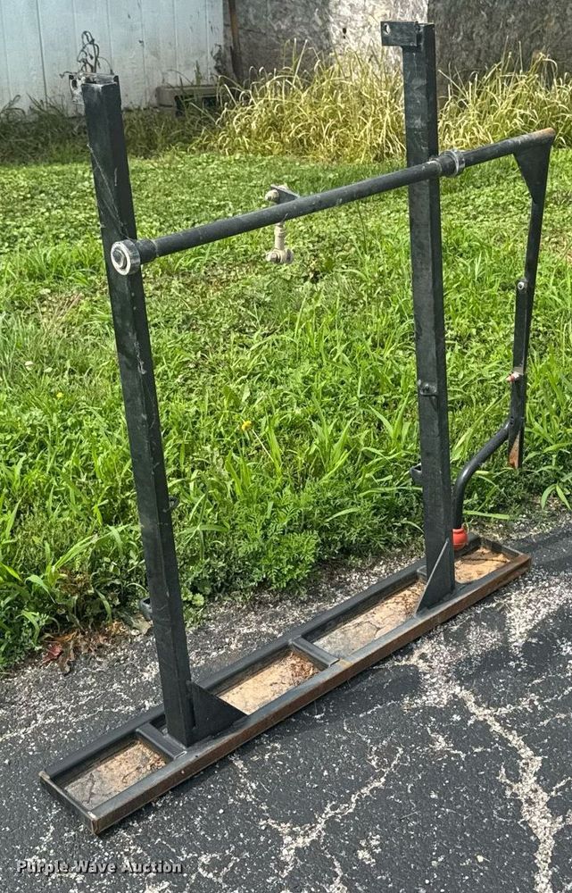 image for item EM2149 John Deere 1200A bunker rake